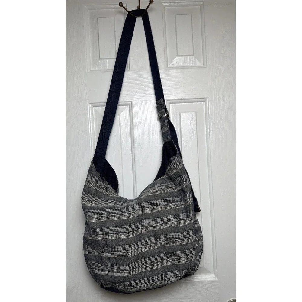 Retro Metro by Thirty One Blue‎ Woven Stripe Crossbody Hobo Purse Bag